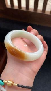 收藏级和田玉糖白飘翠手镯57➕