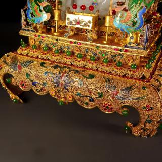 珍藏精品掐丝包金镶嵌和田玉佛像摆件,玉质水润,白度一级,料子油润细